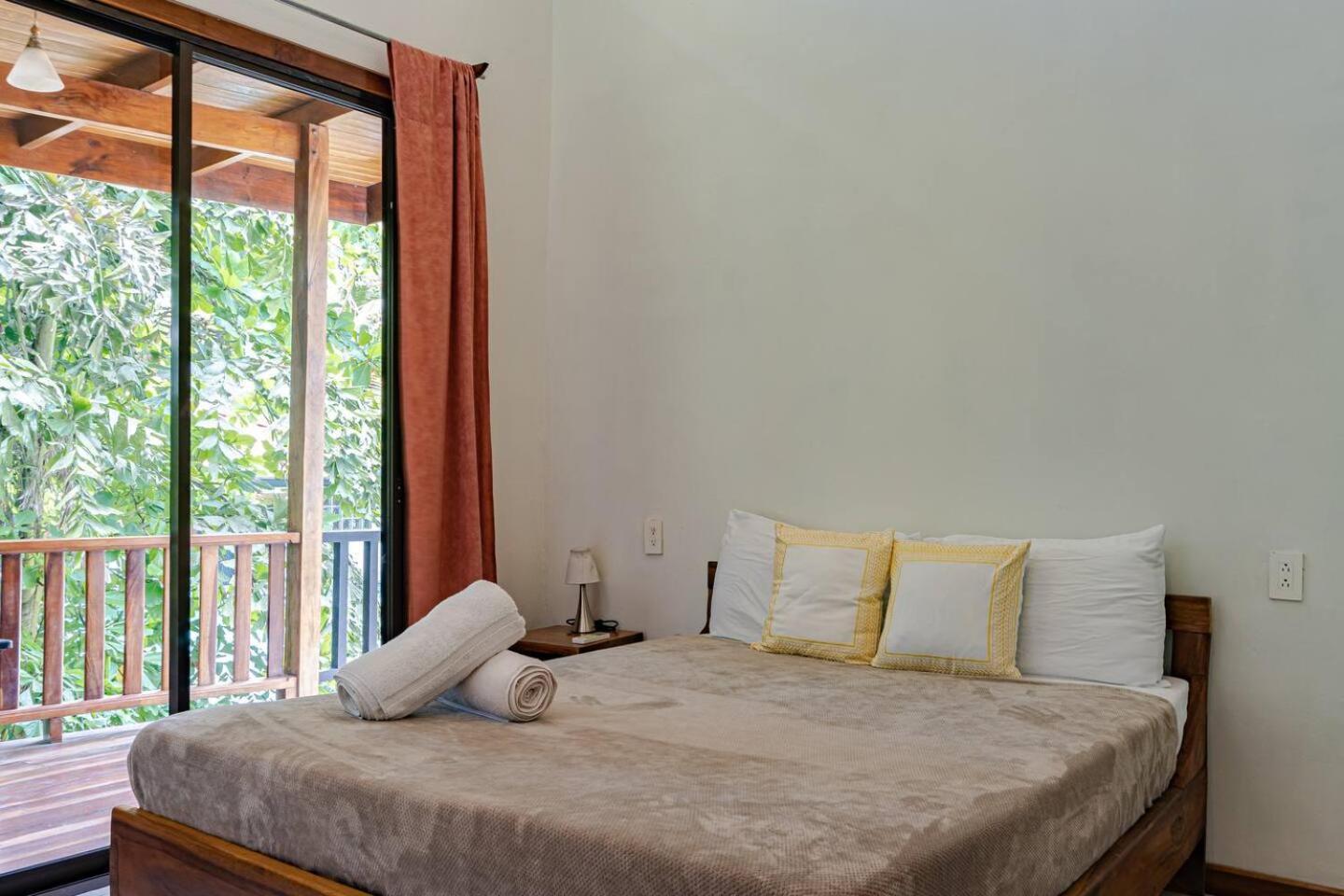 Surfside Apartments - Mal Pais 马尔帕伊斯 外观 照片